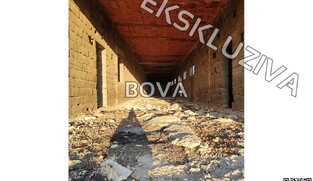 Kuća 350m2 &ndash; Gornji Karin *POGLED MORE* (ID-2540/A)
